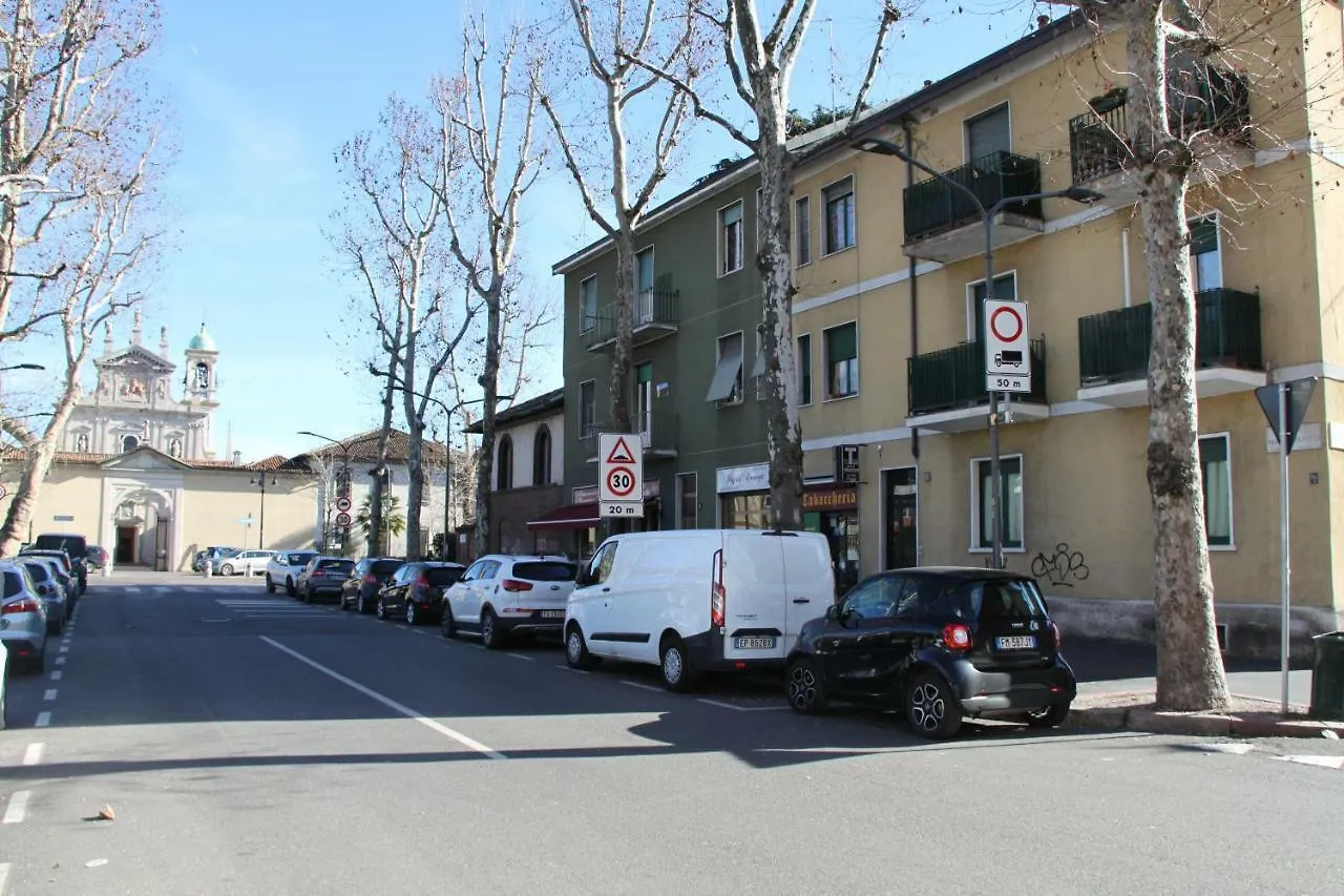 Maggiore Cozy Apartment Milano 0*,  İtalya